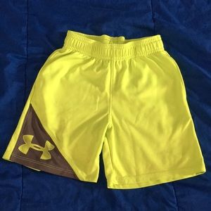 Under armour shorts 4T
